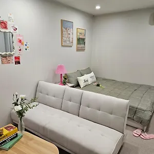 Capsule hotel Seoul Stay South Korea